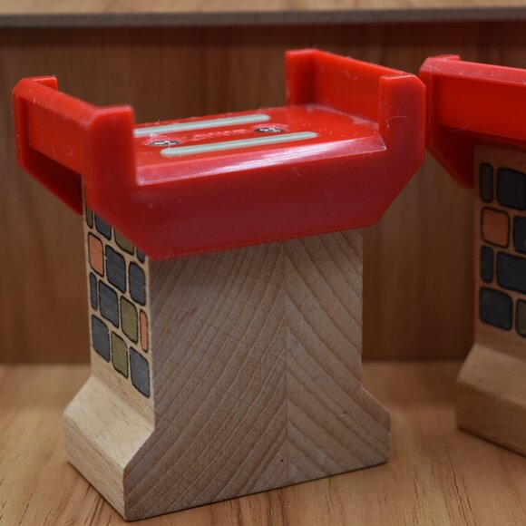 Brio Wooden Railway 3 Inch Track Riser Thomas and Friends Wooden Compatible x 2 - Picture 8 of 9